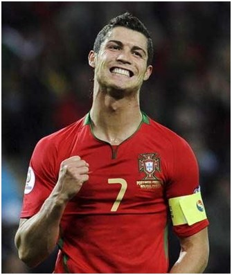 奥格斯堡vs勒沃库森：亚基奇、凯文-施洛特贝克首发，希克、霍夫曼出战