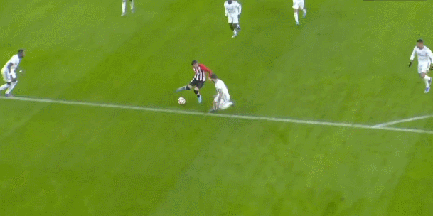 大连英博队迎来队史第100场比赛